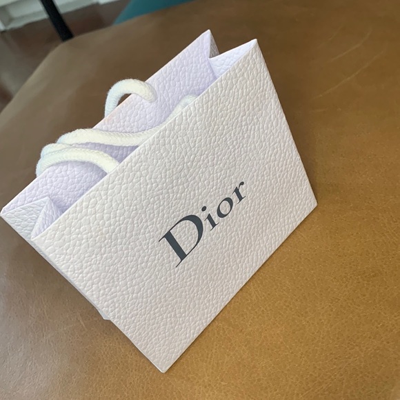 Dior Small Bag ๐ - Picture 1 of 4